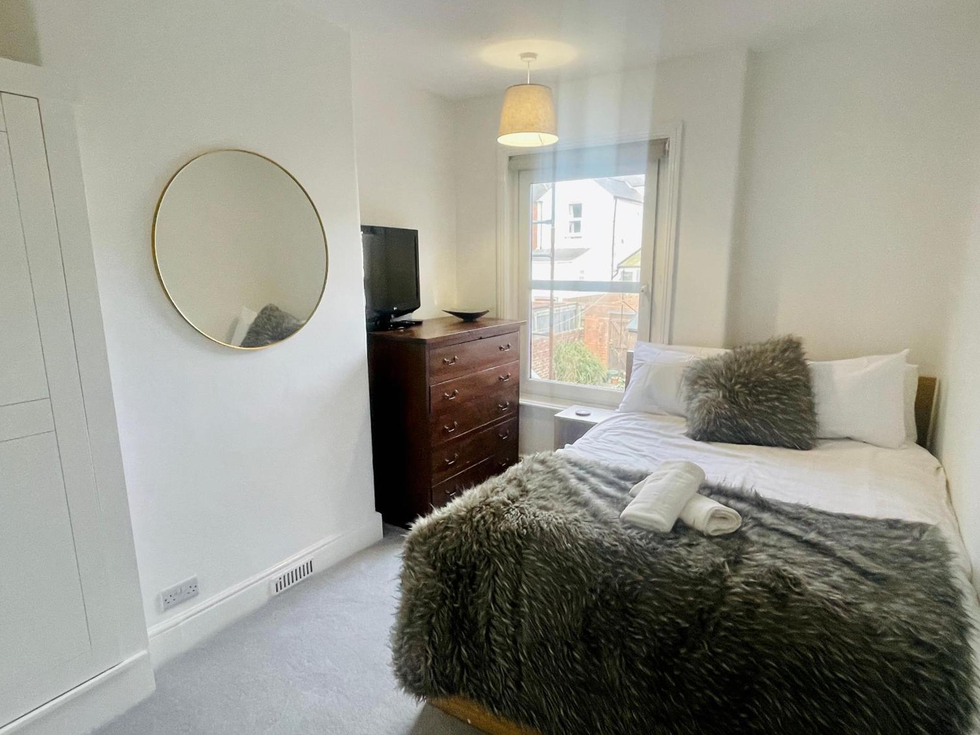 Newly Refurbished City Centre House With Parking Exeter Buitenkant foto