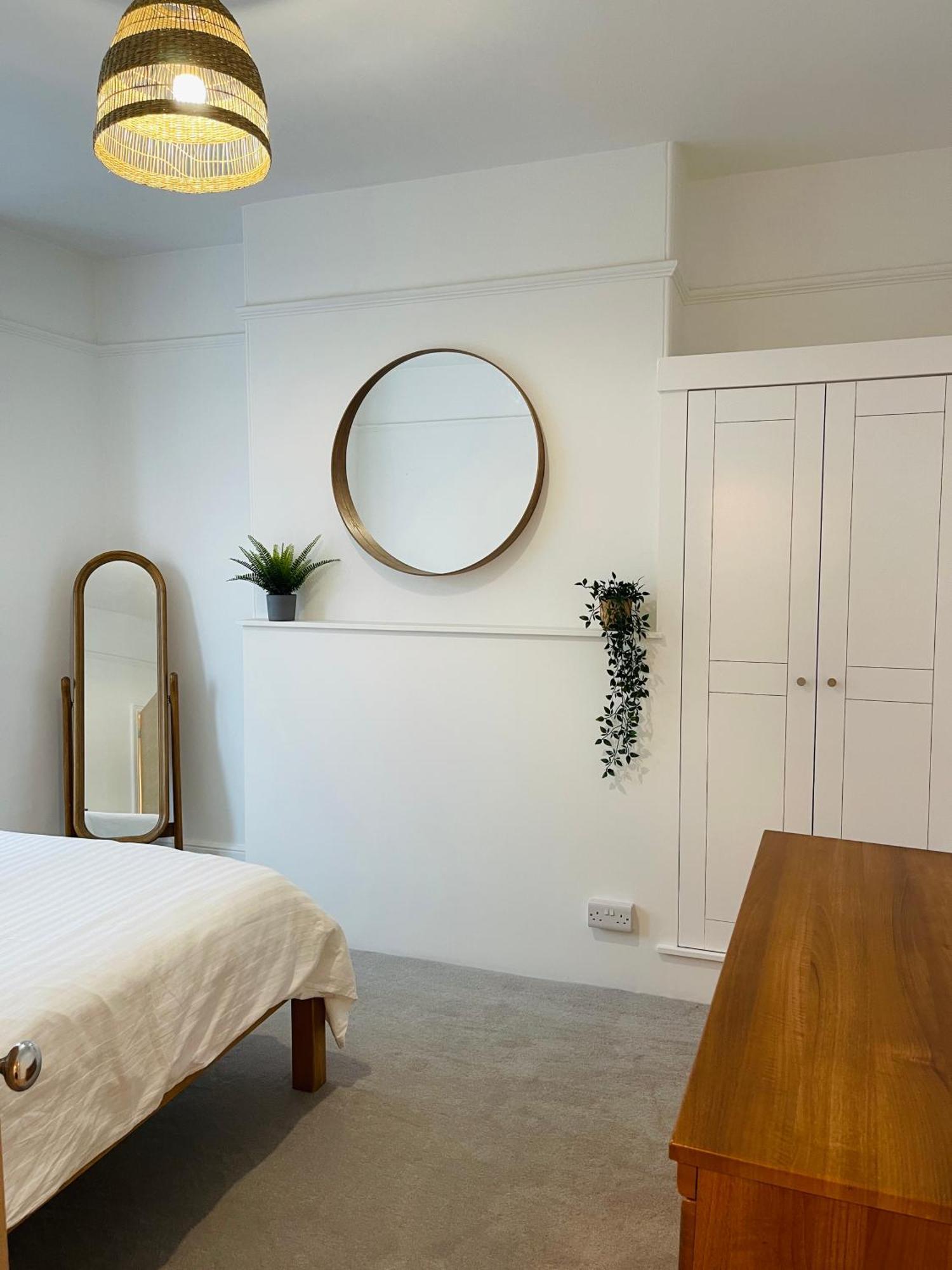 Newly Refurbished City Centre House With Parking Exeter Kamer foto